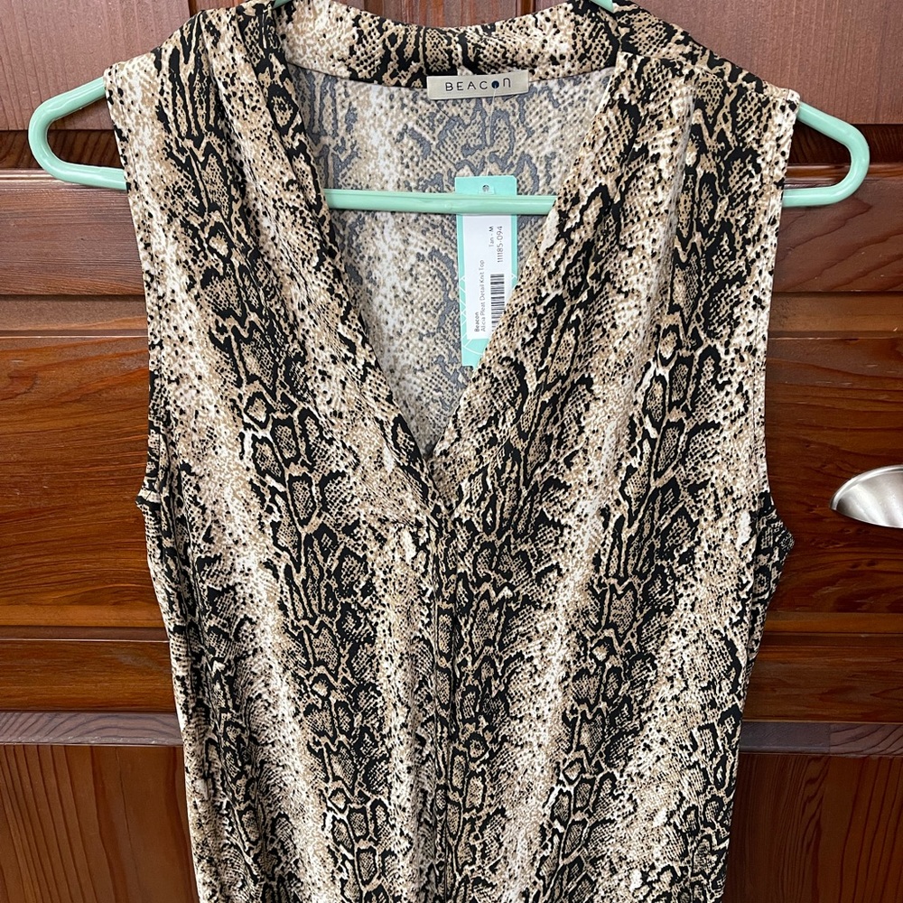 Stitch Fix Beacon Alicia Pleat Detail Knit Top, Medium, NWT